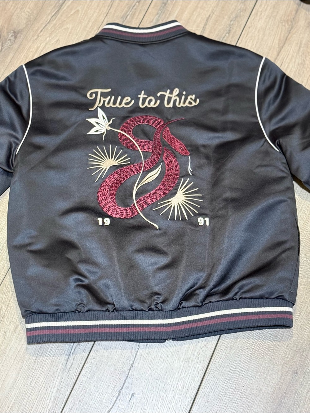 Volcom Black Satin Bomber Jacket Snake Embroidered True To This NWOT Small - Picture 11 of 16
